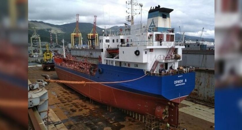 Новороссийский судоремонтный завод завершил доковые работы по ремонту танкера «Орион-А» и буксира «Бурный»