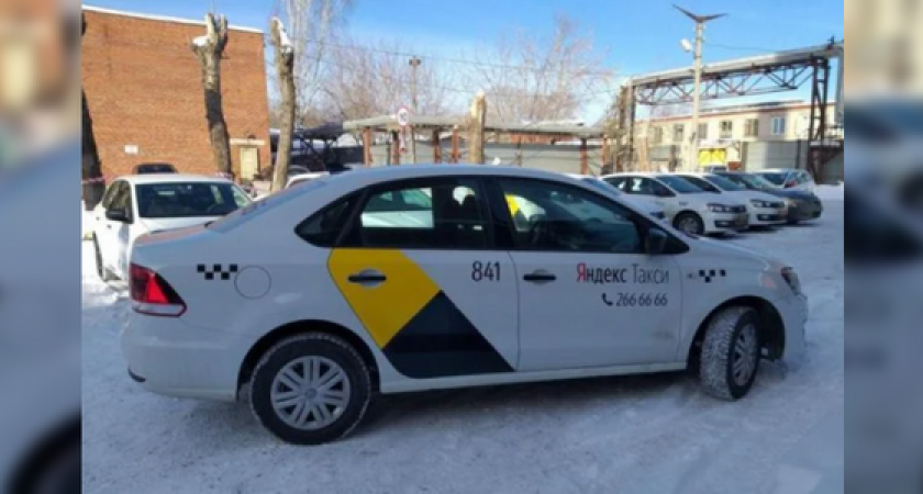 "Наживаются на людях!!!": службы такси Новороссийска отлично заработали на гололеде