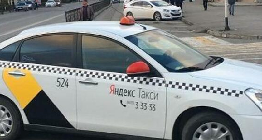 Бешеный тариф и хамство: водитель такси обматерил жительницу Новороссийска при ребенке