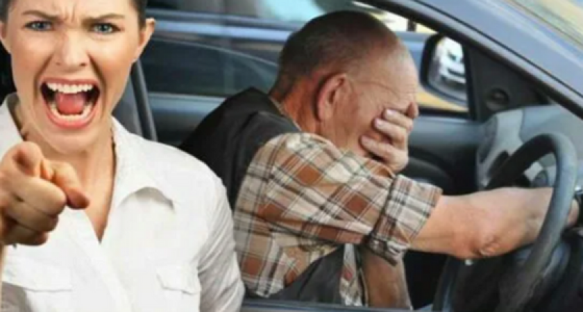 Жизнь – бумеранг: фармацевт 40 минут гоняла таксиста по городу из-за 5 рублей. Теперь он каждое утро приходит к ней в аптеку за аскорбинкой и требует сдачу: копейка в копейку