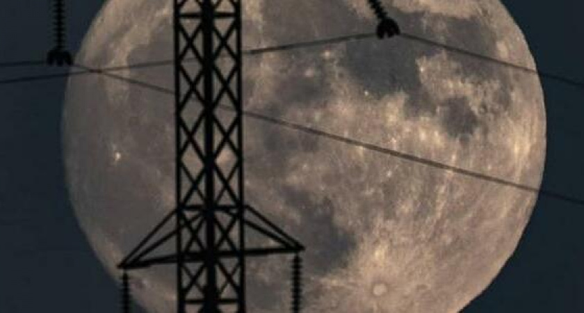 Сегодня ночью новороссийцы любовались полнолунием: 13 потрясающих фото