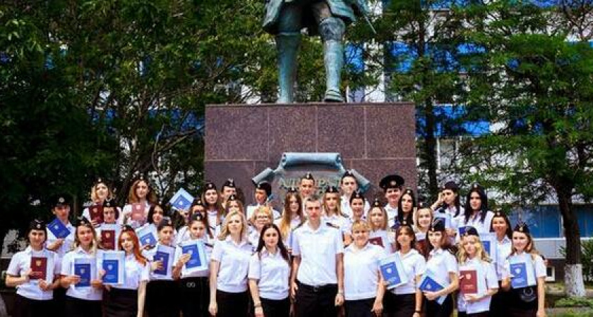 Первый – пошел! 14 июля в Транспортном колледже Государственного морского университета имени адмирала Федора Ушакова – состоялся первый выпуск