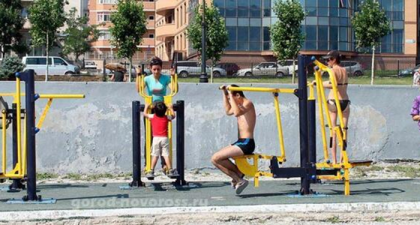 На пляжах Новороссийска планируется установить новые тренажерные комплексы