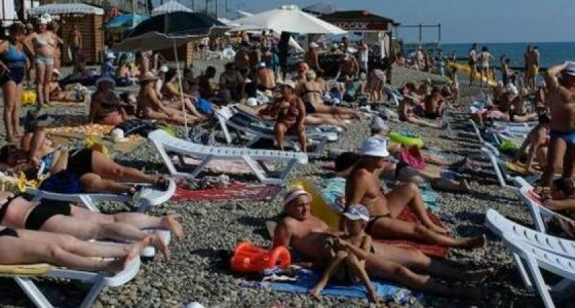 Туристы массово сдают путевки в Краснодарский край из-за ковидных ограничений