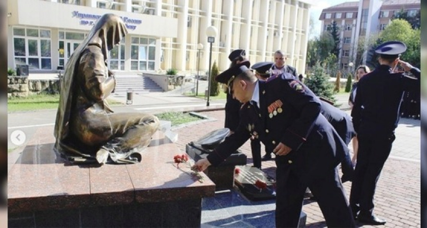 Работники уголовного розыска Новороссийска отметили профессиональный праздник