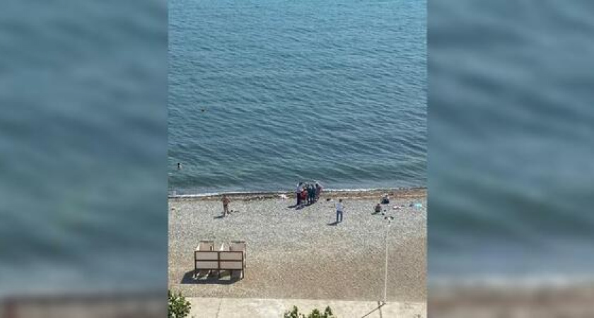 На пляже "Нептун" в Новороссийске утонул пожилой мужчина