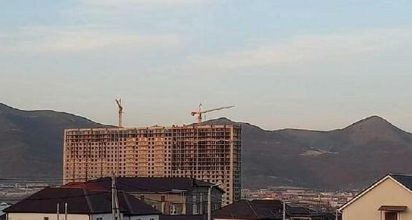 Уродства нашего городка: ТОП-3 самых непопулярных архитектурных решений, по мнению новороссийцев