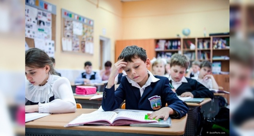 После каникул кубанские школьники будут учиться по ТВ