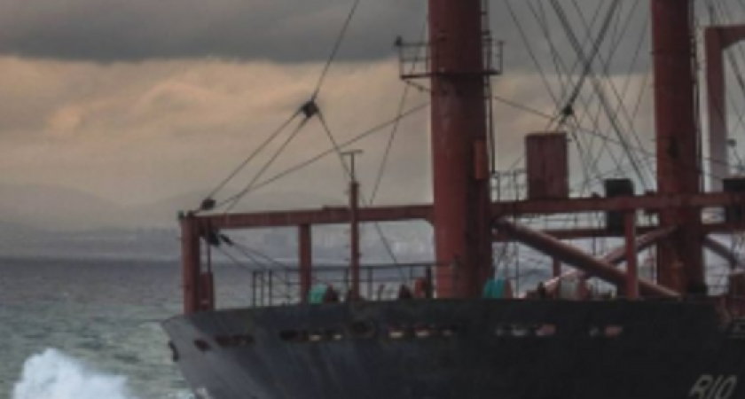 Жительница Новороссийска прогнала преступника, который пытался проникнуть в чужой автомобиль