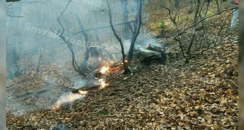 По факту крушения вертолета в Абрау-Дюрсо под Новороссийском возбуждено уголовное дело
