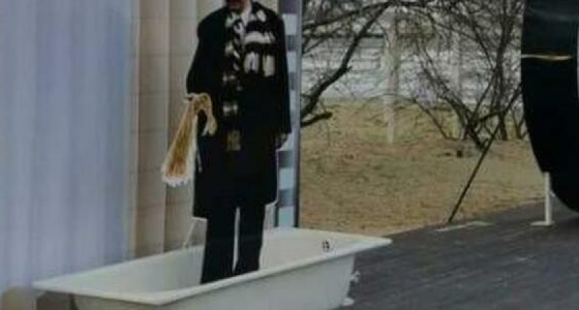 На пляже Анапы "поселился" Ипполит из "Иронии судьбы"