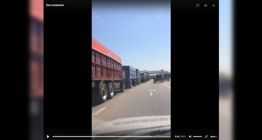 В Госавтодорнадзоре рассказали, почему в жару тяжеловесы продолжают ездить по дорогам Новороссийска