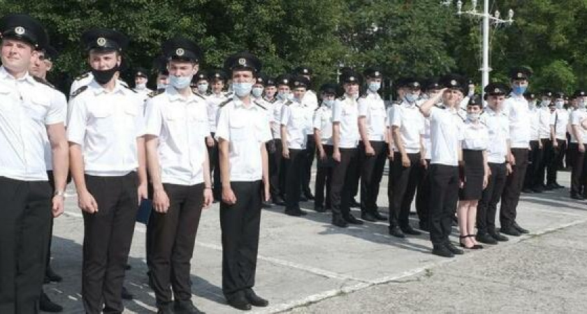 В Морском колледже вручили дипломы и появилась новая традиция, которую подхватят уже следующие поколения ушаковцев