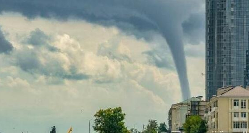 Три дня грозы: в Новороссийске объявлено штормовое предупреждение