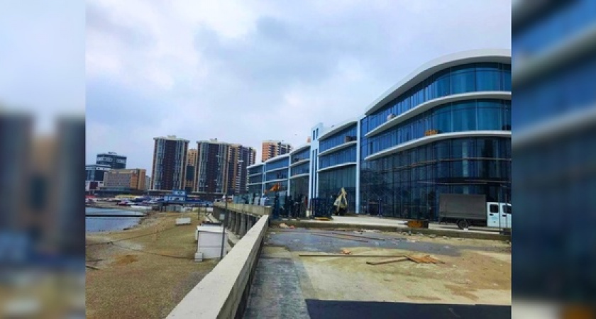 ТЦ «Черноморский» в Новороссийске: преображение набережной и старт отделочных работ