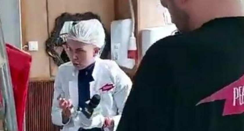 Ревизорро в Новороссийске. В сеть попало видео, как ведущую скандального шоу Ксению Милас силой не пускают в "ФСБшную столовую"