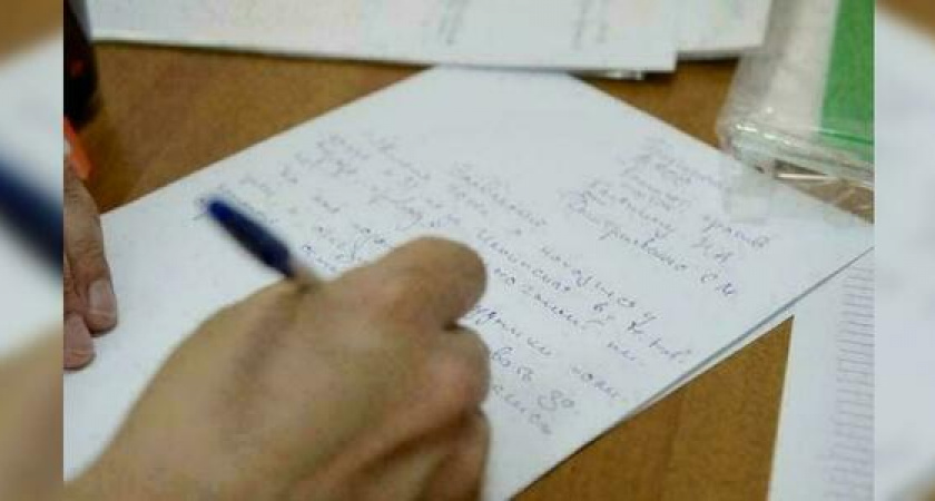 Жительница Тульской области подозревает судебного пристава Новороссийска в преступном сговоре с ее бывшем мужем