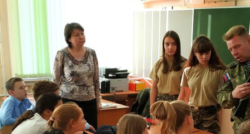 В школах Новороссийска начнут преподавать начальную военную подготовку