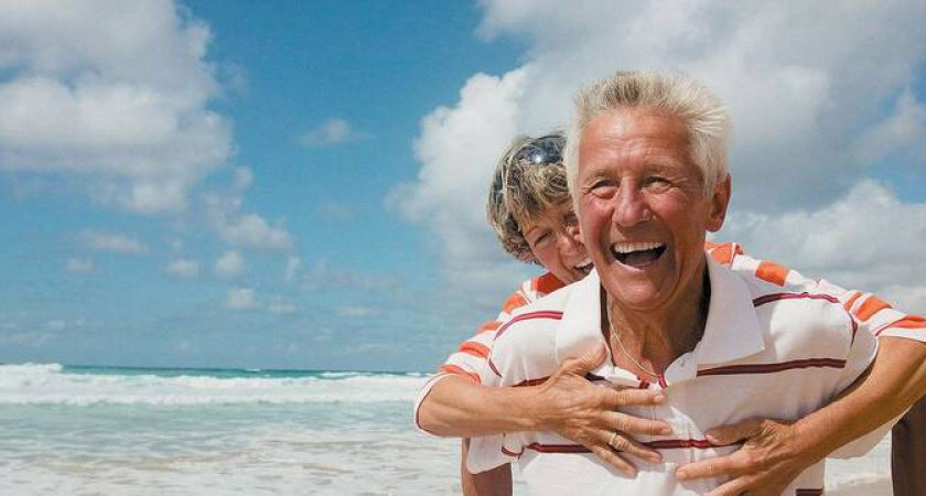 Выплаты уже с 1 апреля: неработающих пенсионеров ждет приятный сюрприз