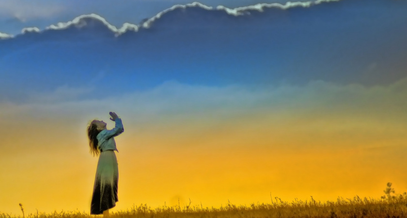 На их защиту встали Боги: Глоба назвала 4 знака, для которых наступит алмазная полоса удачи и счастья с 12 августа