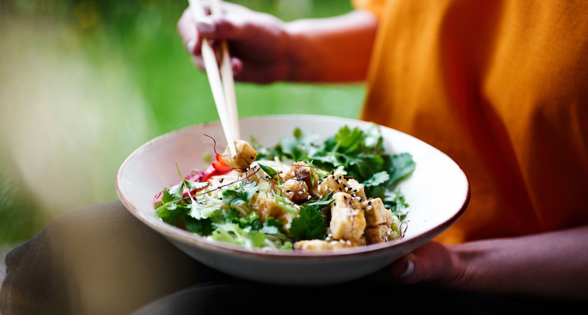 Научилась готовить этот ресторанный салат из баклажанов, теперь семья просит готовить это всегда