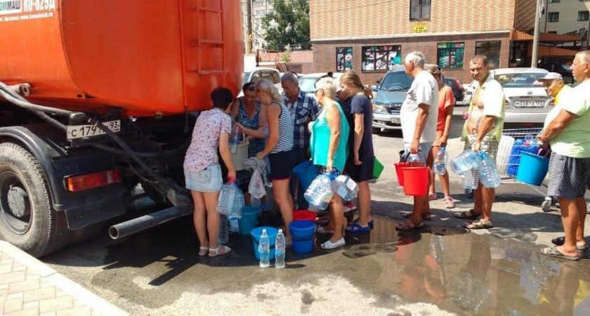 В Новороссийске завершился ремонт на водоводе, но воду дали не всем