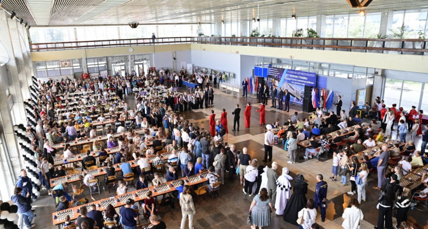 Интеллектуальный спорт: юбилейные краевые соревнования по быстрым шахматам стартовали в Новороссийске