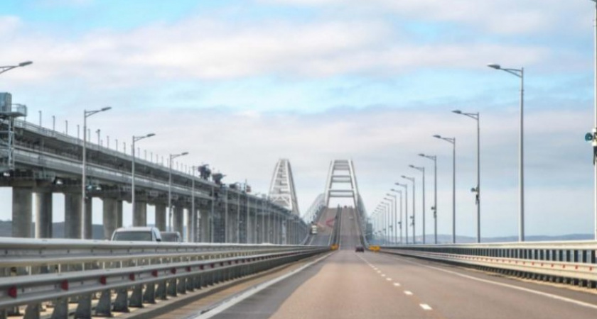 «Здесь даже лестницы ведут к счастью!» – отзыв о самом лучшем пляже в Крыму