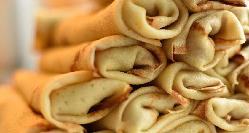 Эксперты назвали самые вредные начинки для блинов: а мы их готовим на Масленицу, еще и детей кормим