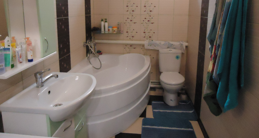 Унитаз будет сверкать, как бриллиант: поможет недорогое средство — полезный лайфхак от эксперта