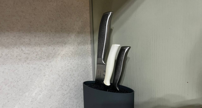 Намазали и смыли: даже старючие ножи будут острее бритвы – гениальный лайфхак от экспертов