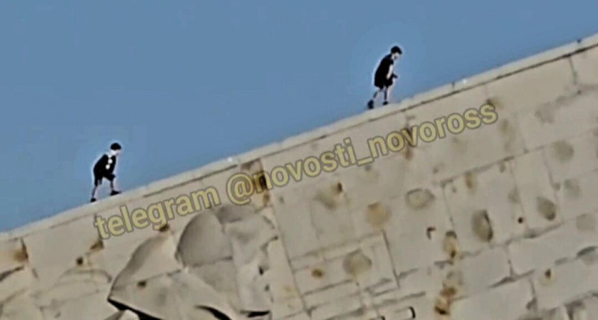 Беготней подростков по мемориалу «Малая Земля» заинтересовалась прокуратура