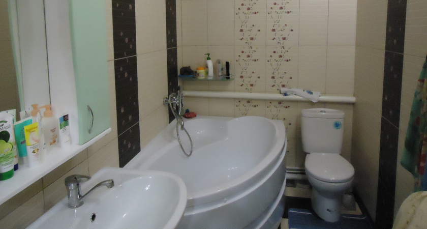 Соль в унитазе: лайфхак для чистоты и свежести, о котором не рассказывают сантехники