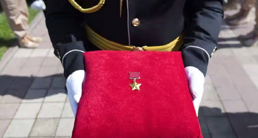 Главная награда города-героя: в музей Новороссийска впервые доставили медаль «Золотая Звезда»