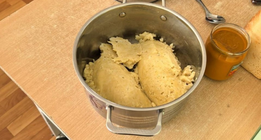 В детском саду №46 Новороссийска детей кормят неаппетитной слипшейся массой, утверждая что это макароны