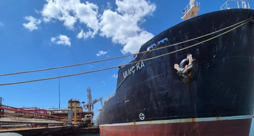 Турецкая компания заплатила 4,9 миллиона рублей за нефтяные пятна у берегов Новороссийска