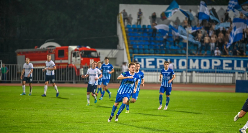 «Черноморец» - это история!»: блогер из Новороссийска винит владельцев клуба в том, что команда не прошла в Российскую премьер-лигу