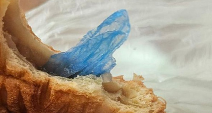 Новороссийцы нашли поварскую шапочку в яблочной слойке