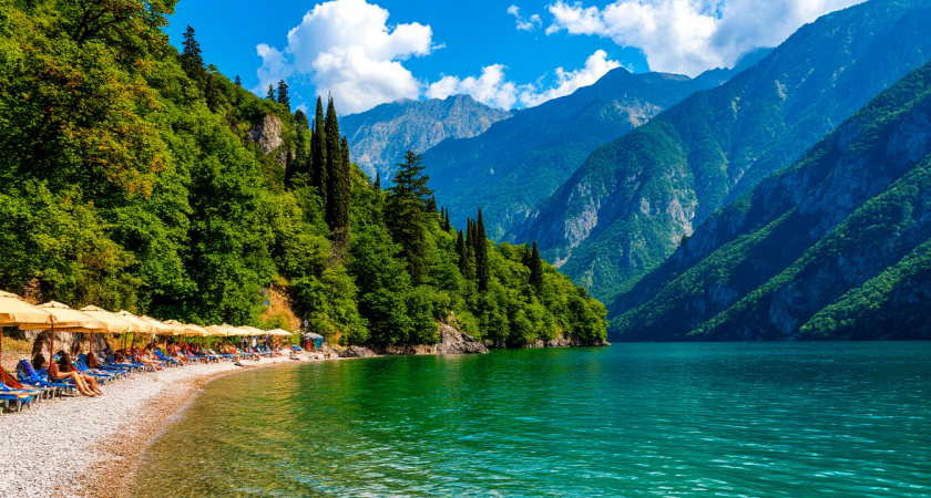 «Нам вслед долго орали: «Слышь, женщина!»: 5 минусов отдыха в Абхазии по честным отзывам туристов