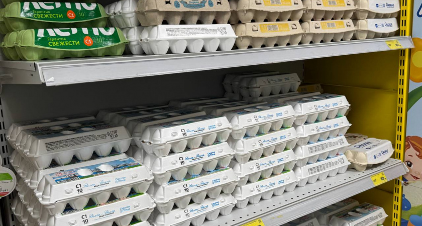 Хитрые продавцы выбирают яйца себе домой только так: намотайте на ус эти 2 приема