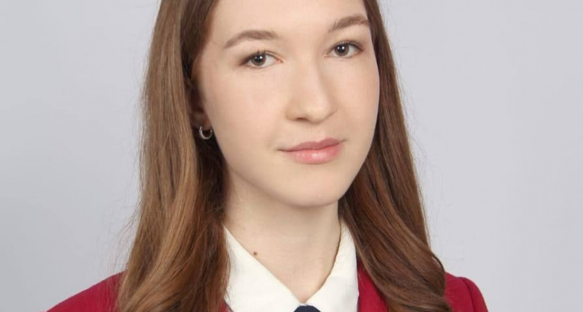 Выпускница гимназии № 1 сдала на 100 баллов ЕГЭ по двум предметам – русскому и английскому языкам