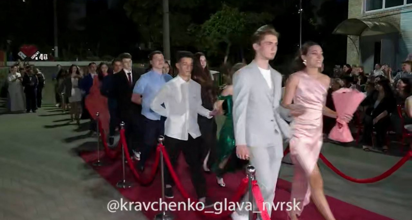 В Новороссийске более 5 тысяч выпускников получили аттестаты