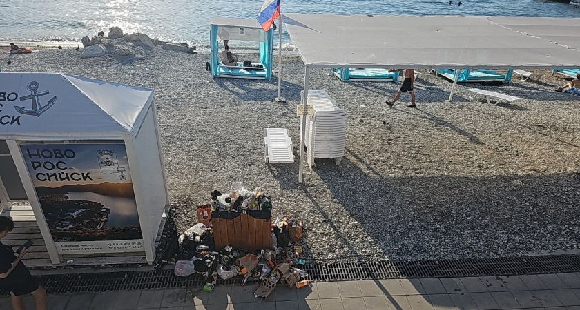«Срач круглосуточно!»: новороссийцы жалуются на санитарное состояние пляжа «Матрос»
