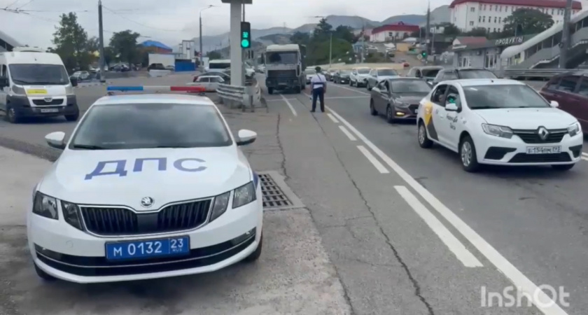 Из-за ЧС в Туапсинском районе ограничили движение грузовиков из Новороссийска в Геленджик