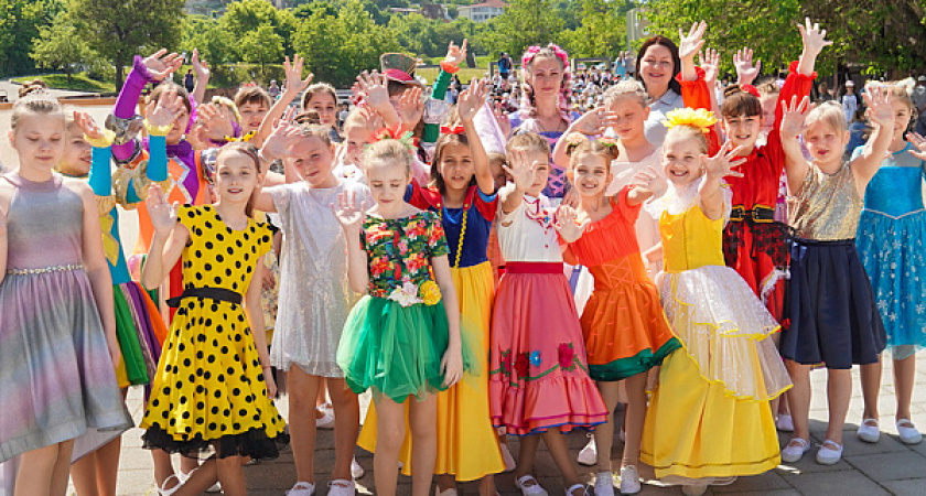 Шоу мыльных пузырей и большой концерт: новороссийцев приглашают отметить День Приморского района