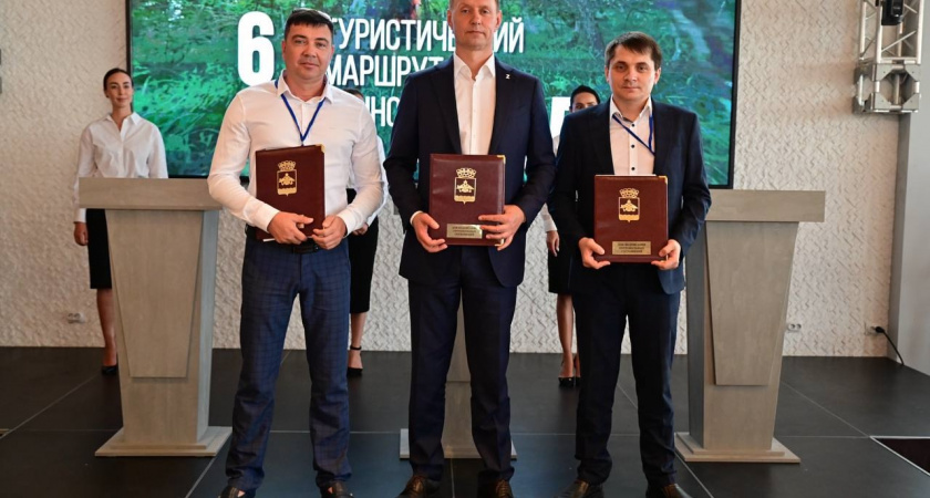 В Новороссийске запустят производство подставок для новогодних ёлок