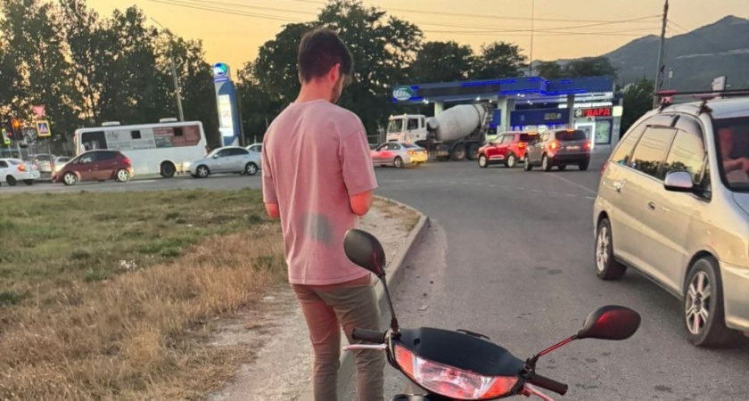 Инспекторы ГИБДД Новороссийска поймали несовершеннолетних мотоциклистов без прав