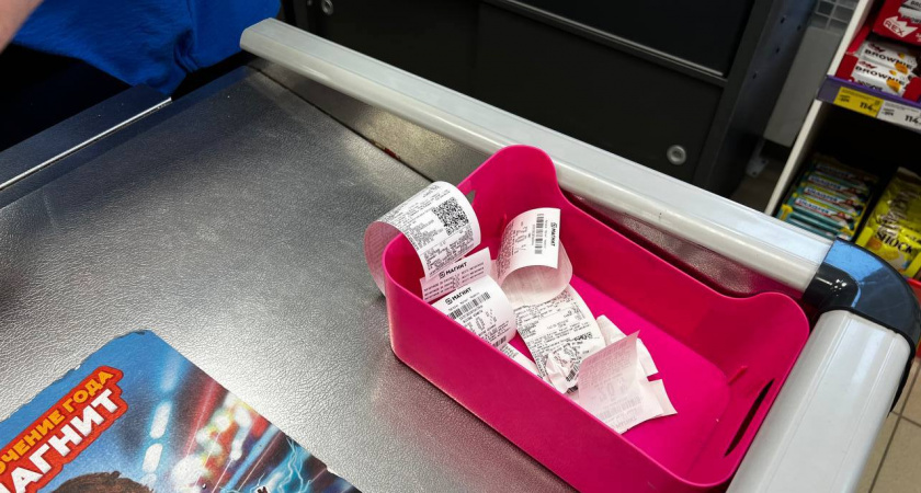 Чеки за покупки рву в клочки сразу после выдачи: почему на самом деле их важно уничтожать немедля