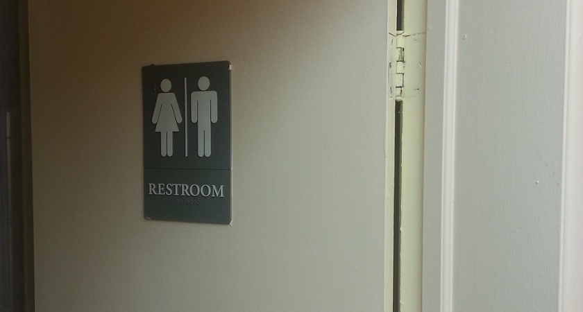 Как бесплатно сходить в платный туалет: запомните эту важную фразу, чтобы сказать ее в нужный момент