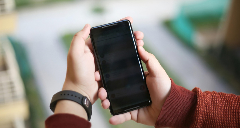 Сбербанк анонсировал новую систему платежей для iPhone в России: как она будет работать на самом деле